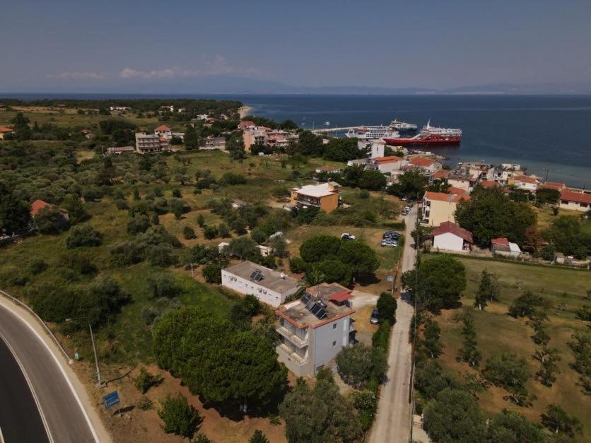 Pension Lakis Prinos  Exterior photo