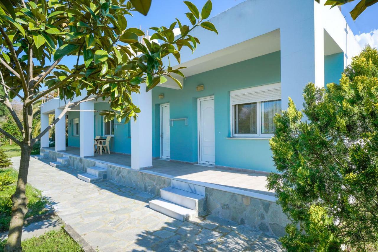 Pension Lakis Prinos  Exterior photo