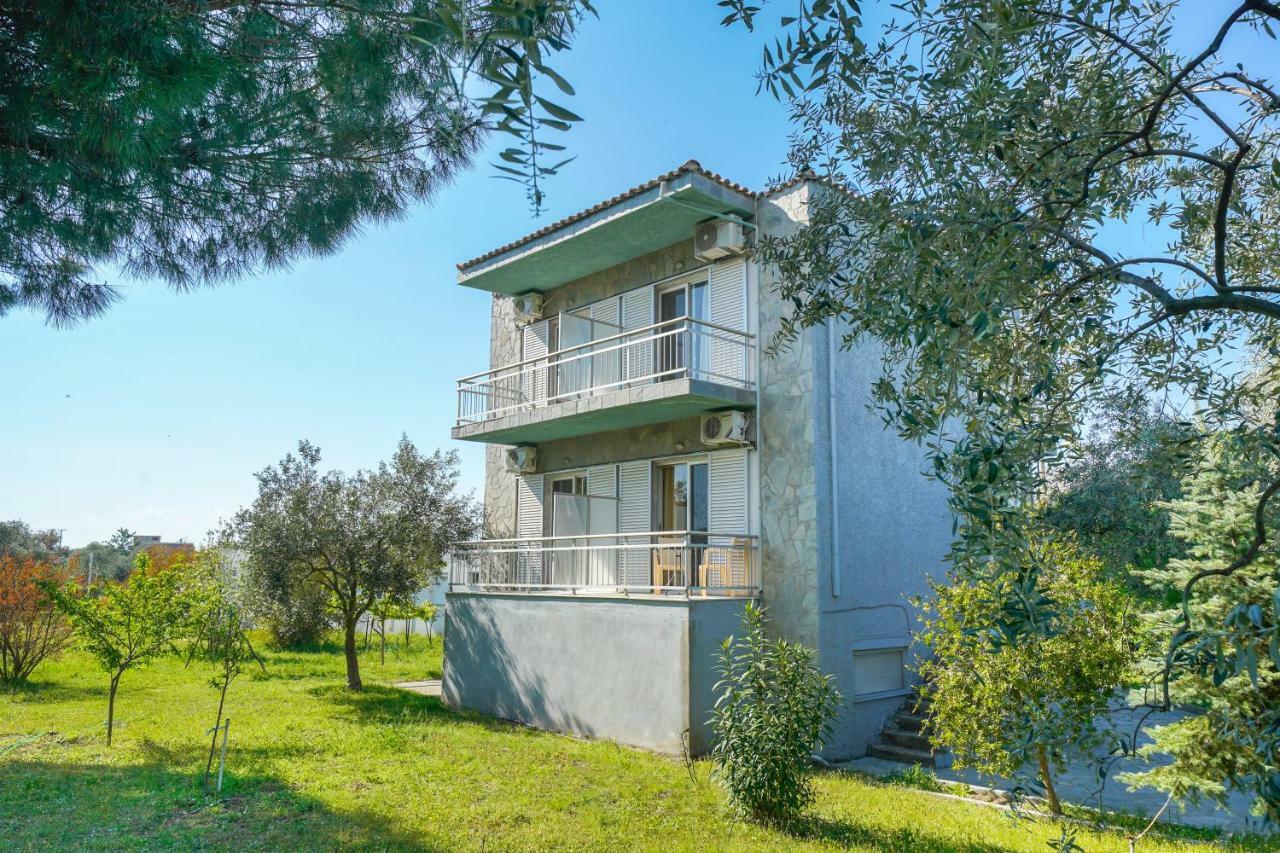 Pension Lakis Prinos  Exterior photo